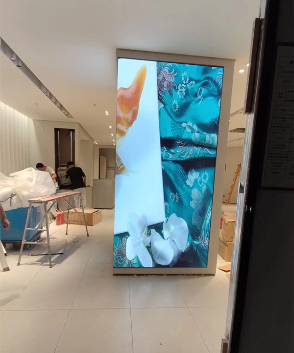 临川商场门店转角LED显示屏